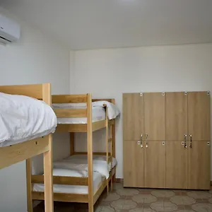  Albergue Me &