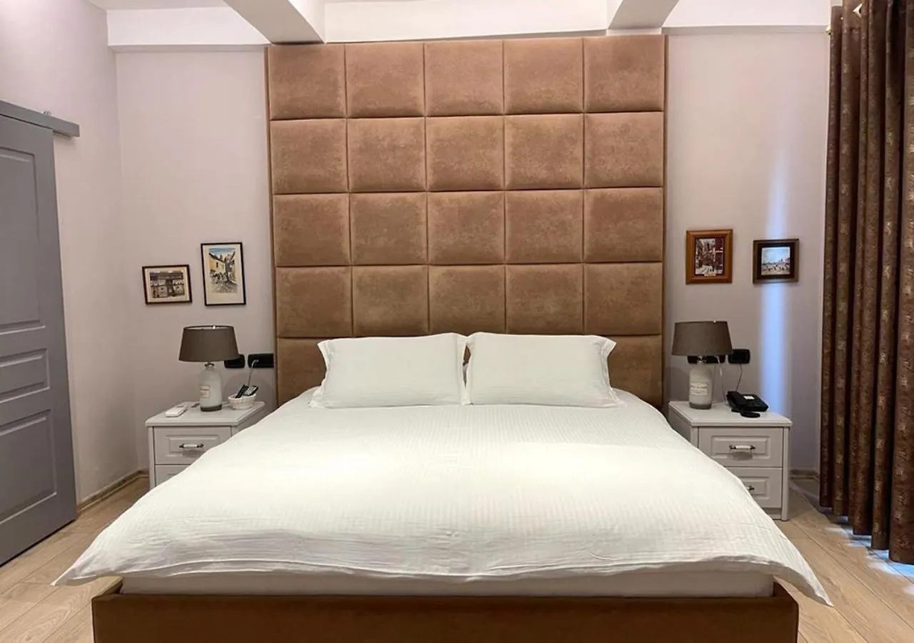 Vila Shard Boutique Hotel Tirana 0*,  Albania