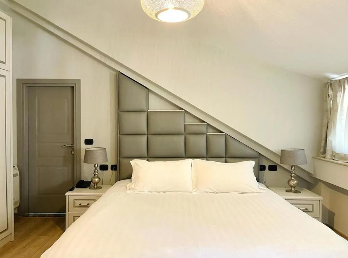 Bed & Breakfast Vila Shard Boutique Hotel Tirana Albania